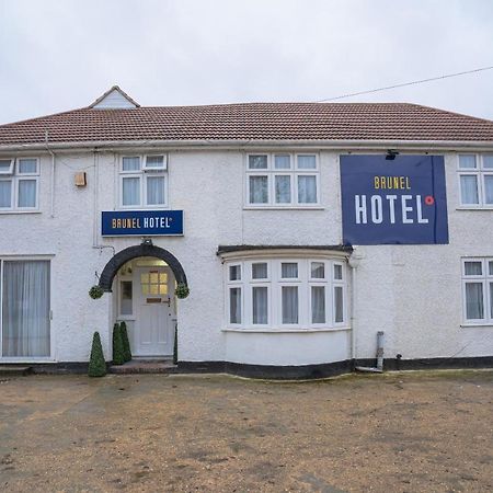 Oyo Brunel Hotel Uxbridge Bagian luar foto