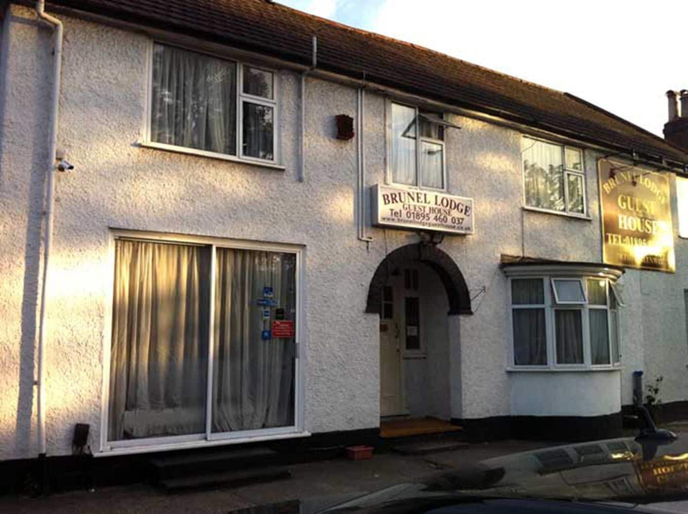 Oyo Brunel Hotel Uxbridge Bagian luar foto