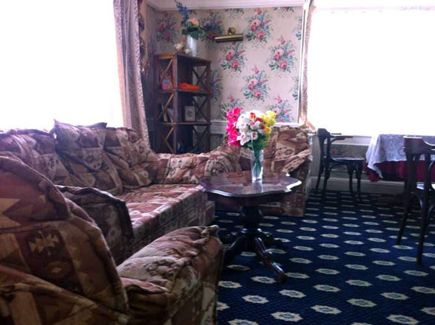 Oyo Brunel Hotel Uxbridge Bagian luar foto